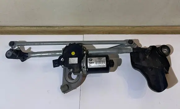 BMW 2 F22 F23 Front wiper linkage and motor 726750303