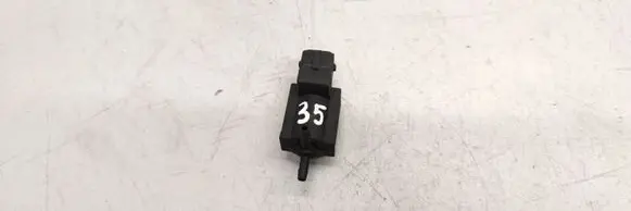 BMW 3 E46 Vacuum valve 72234100 1742712