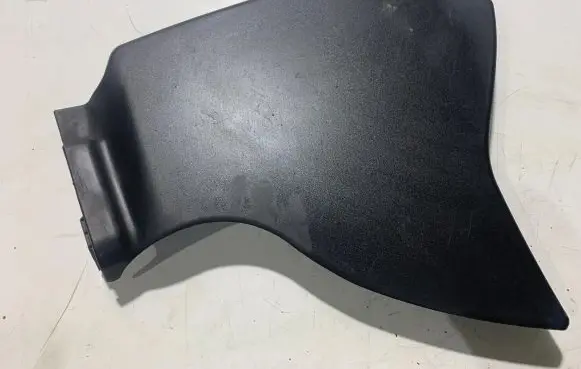 Volkswagen PASSAT B5 Other engine bay part 058133849A 8438