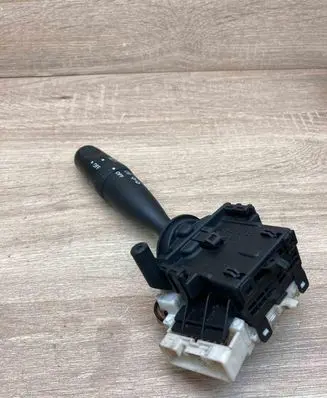 Toyota Corolla E120 E130 Indicator stalk 173681 02180173713