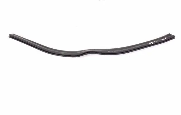 Mercedes-Benz C W204 Engine compartment rubber A2046280198