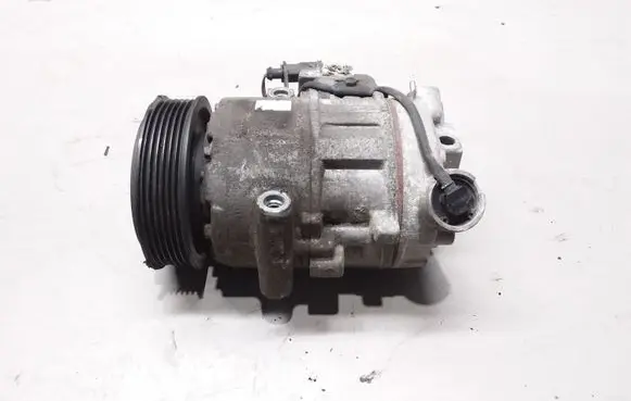 Skoda Fabia Mk1 (6Y) Air conditioning (A/C) compressor (pump) 6Q0820808A