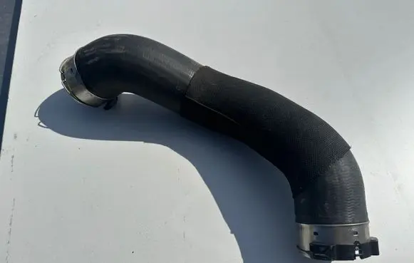 BMW X2 F39 Intercooler hose/pipe 51133804
