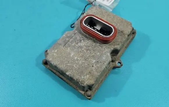 Mercedes-Benz E W211 Headlight ballast module Xenon 5DF008279-05 IMPRK1537887