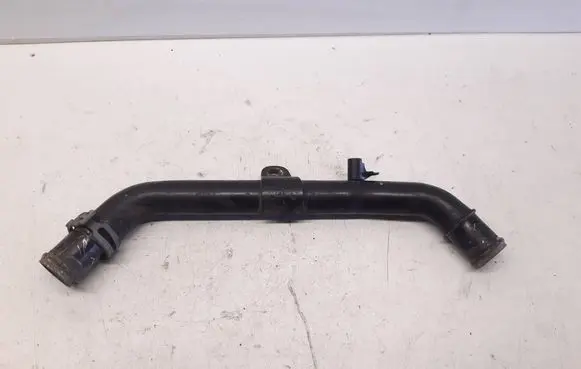 Audi A6 S6 C6 4F Engine coolant pipe/hose 06D121065L