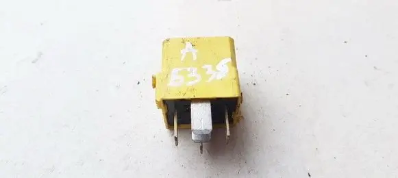 Mercedes-Benz Sprinter W901 W902 W903 W904 Other relay 4RD00779400 4RD007794-00