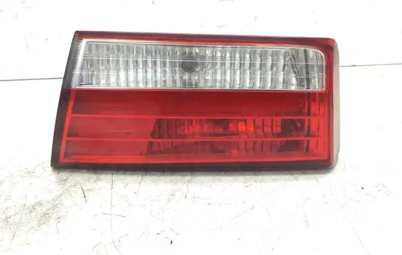Tailgate rear/tail lights