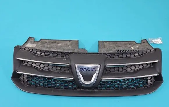 Dacia Sandero Front bumper upper radiator grill 623107634R IMPRK1441650