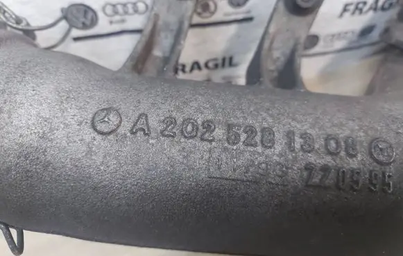 Mercedes-Benz CLK A208 C208 Intercooler hose/pipe A2025281308