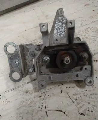 Nissan Micra K14 Engine mount bracket