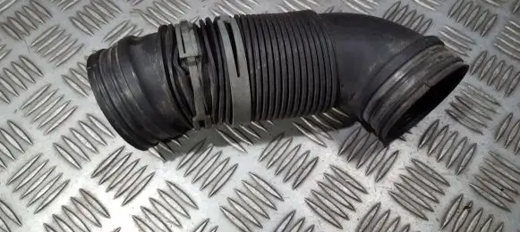 Volkswagen Golf V Air intake hose/pipe 1K0129684B VCD446148DE