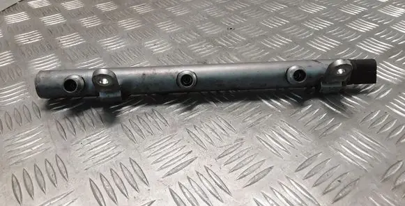Mercedes-Benz ML W164 Fuel main line pipe A6420703095 0281002927