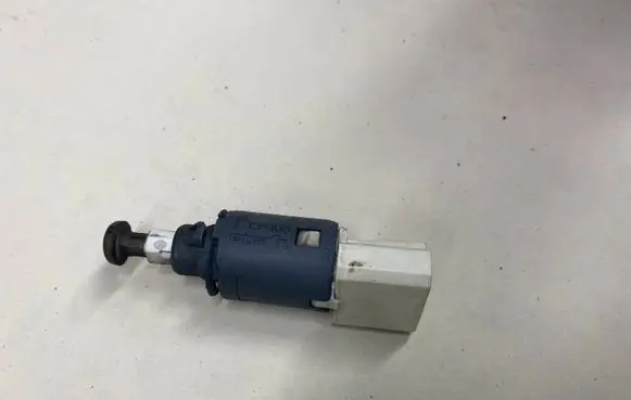 Renault Scenic II - Grand scenic II Brake pedal sensor switch 8200168238B 4326G