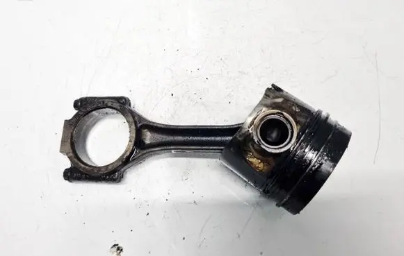 Volkswagen PASSAT B5.5 Piston with connecting rod