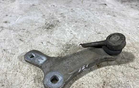 BMW 5 E60 E61 Front anti-roll bar/sway bar 67585271
