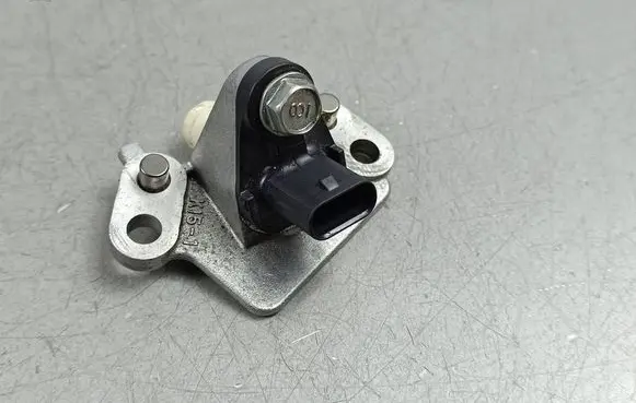Subaru Forester SK Crankshaft speed sensor 