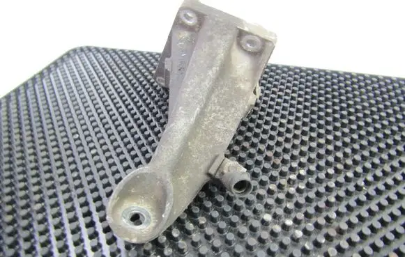 BMW 3 E36 Engine mounting bracket 1094652