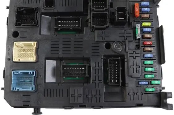 Peugeot 3008 I Comfort/convenience module 966405908002 281201930C 281208364