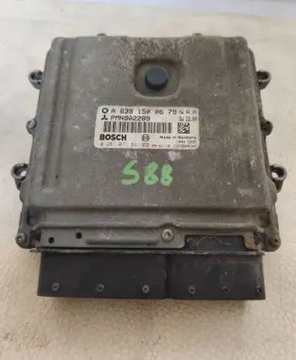Mitsubishi Colt CZ3 Engine control unit/module 0281011841 A6391500679 PMN902289