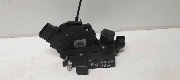 Volvo XC70 Front door lock 924023100 120402D