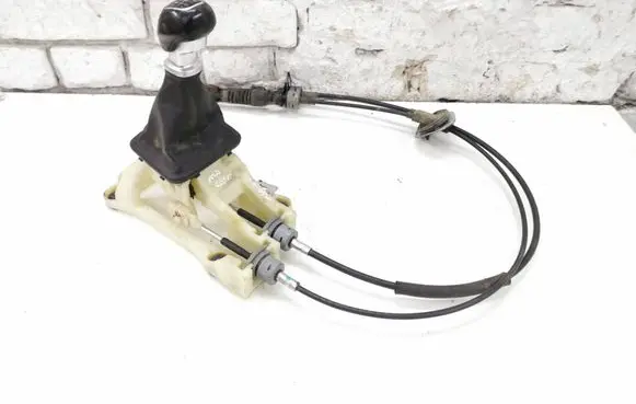 KIA Ceed Gear shifter/selector 437001H060