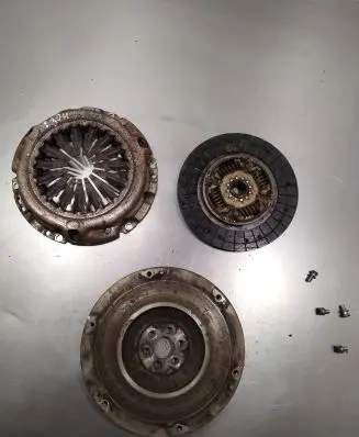 Toyota Corolla E140 E150 Clutch set kit 0l03