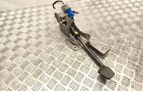 Ford Focus Brake pedal BQ6FA LX6C2D094AA 18851M01