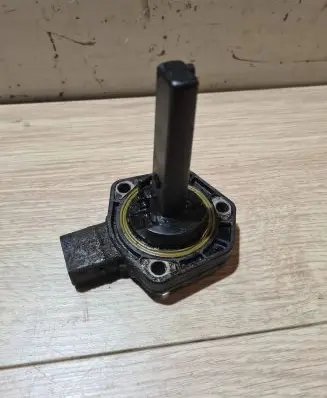BMW 3 E46 Oil level sensor 7501786