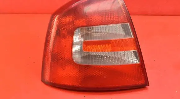 Skoda Octavia Mk2 (1Z) Rear/tail lights 1Z5945095A