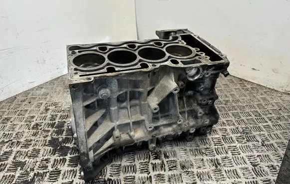 BMW 1 E81 E87 Engine block 11110427109 0427109 7558266