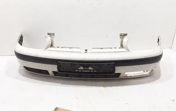 Volkswagen Golf IV Front bumper 1J0807217C