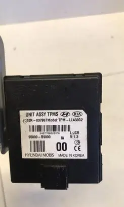 Hyundai i10 Relay mounting block 95800B9000