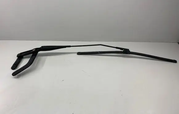 Ford C-MAX I Front wiper blade arm 3M5117526CD
