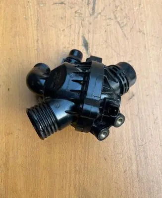 BMW 3 E92 E93 Thermostat 7601158 11537601158