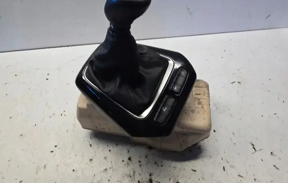Opel Corsa F Gear selector/shifter in gearbox 