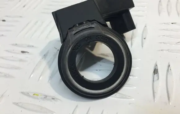 Toyota Avensis T250 Ignition lock contact 8978305010