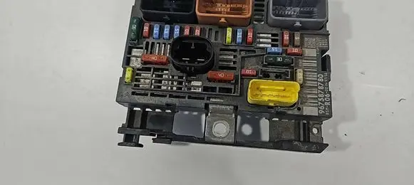 Peugeot 308 BSM Control unit 9675878780