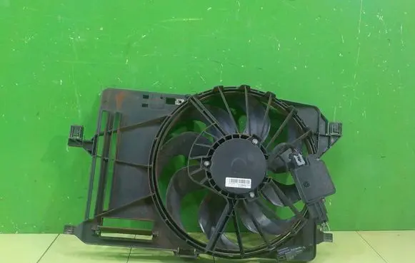 Ford Focus Fan set CV618C607VA