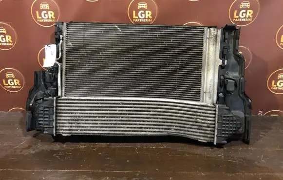 Volvo V60 Radiator set P31305135