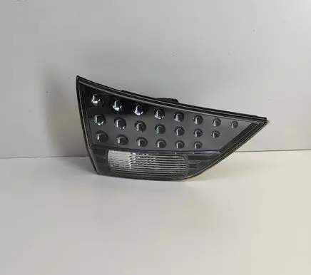 Tailgate rear/tail lights