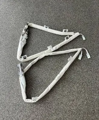 Roof airbag