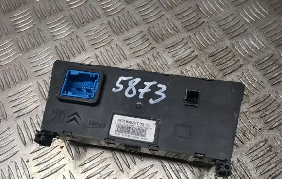 Peugeot 308 Climate control unit 96718462XT00 1104013A0066 E1062127