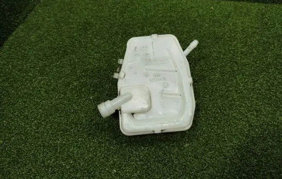 Renault Trafic III (X82) Brake fluid reservoir 460913484R 93868496