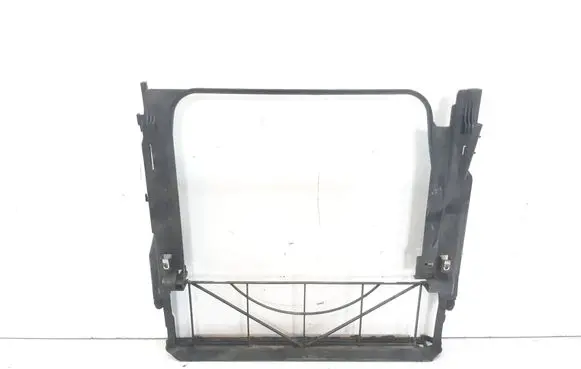 BMW X5 E53 Radiator mount bracket 1439105 17101439105