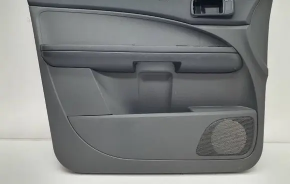 Ford C-MAX I Front door card panel trim