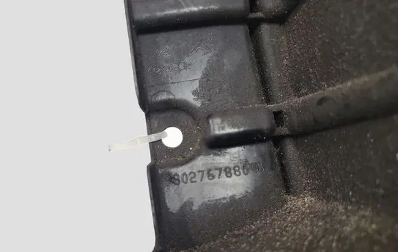 Citroen C4 II Picasso Other engine bay part 9802767880