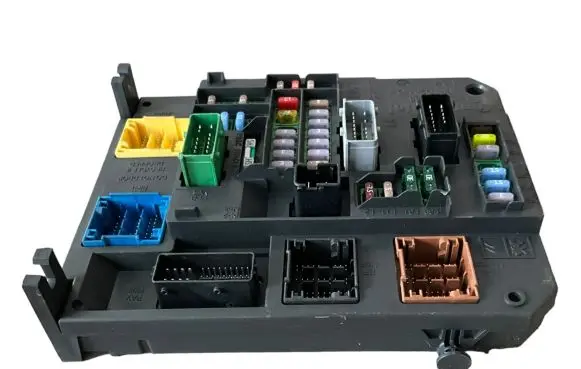 Peugeot 508 Fuse module 9665547580 S180121004G BSIQ0400