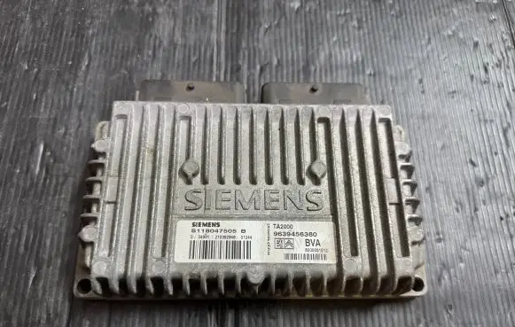Peugeot 307 Gearbox control unit/module 8200031512 S118047505B 9639456380
