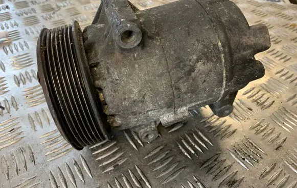 Renault Scenic II - Grand scenic II Air conditioning (A/C) compressor (pump) 8200457418