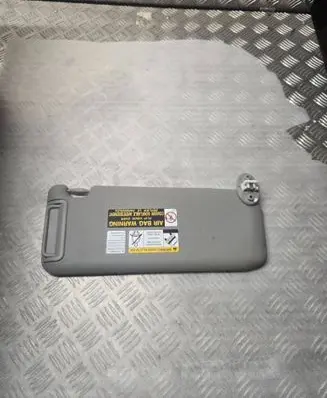 Toyota RAV 4 (XA40) Sun visor